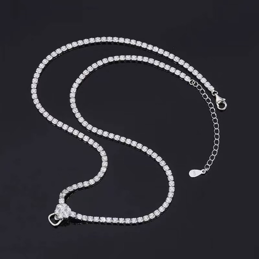Dazzling Silver Necklace with Clear Stones